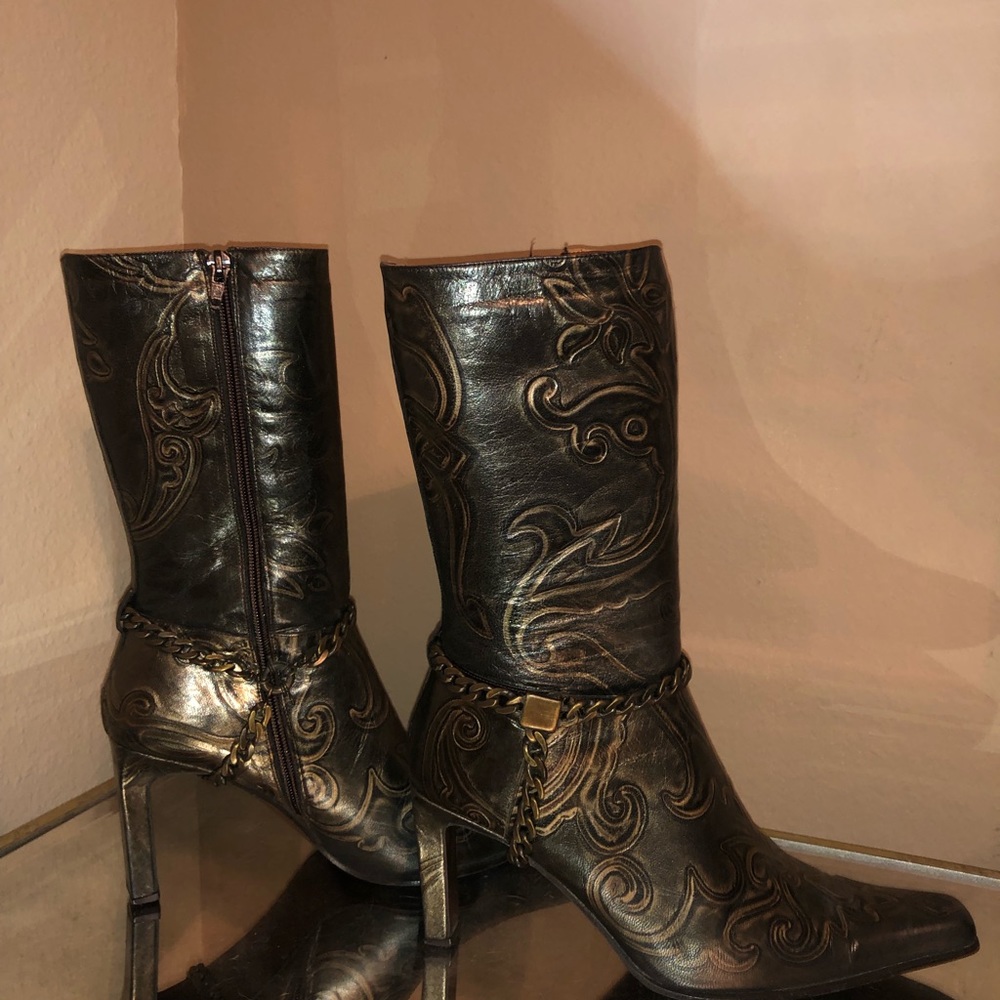 Melian Boots Women’s size 9